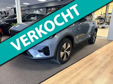 Volvo XC40 1.5 T4 Plug-in hybrid Plus Dark / Harman-Kardon / pilot assist / camera / stuur en stoel 