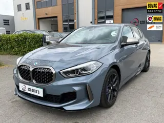 BMW 1-serie M135i xDrive Executive | Head up CarPlay| Automaat | NAP | Memory