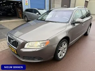 Volvo V70 3.2 Summum Automaat 2007 LEDER, Schuifdak, 17" LMV Dikke uitvoering met alle boekjes en de