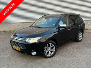 Mitsubishi Outlander 2.0 PHEV Instyle+ PANO DEALER ONDERHOUDEN