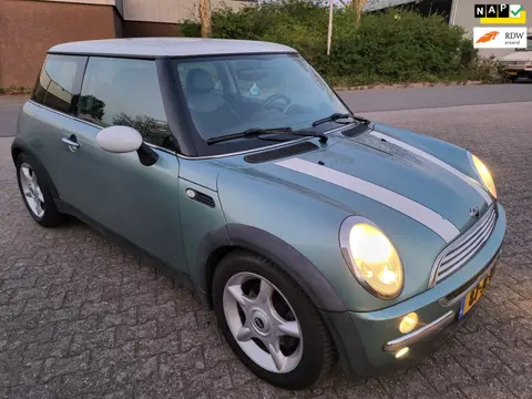 Mini Mini 1.6 Cooper APK nieuw 1150,-