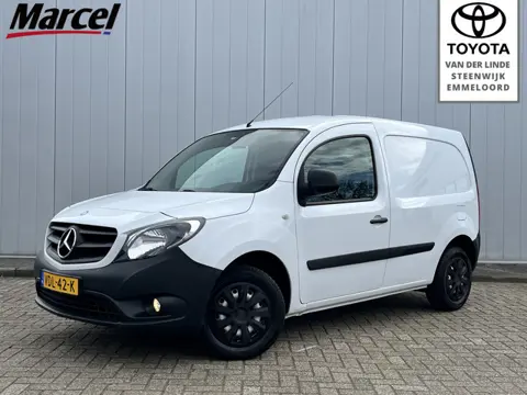 Mercedes-Benz Citan 112 Blue EFFICIENCY Automaat Benzine MARGE AUTO 36317 km Airco Camera