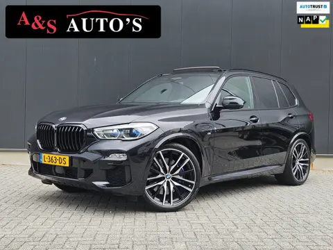 BMW X5 XDrive45e High Executive Pano Hud Acc Sky lounge 4wielbesturing Comfort stoelen Carbon 360cam