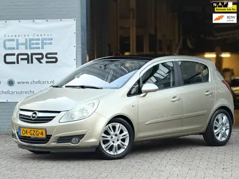 Opel Corsa 1.4|NAP|AIRCO|PANO|PARKEERSENSOR|CRUISE|HALFLEER!