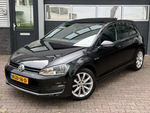 Volkswagen Golf 1.4 TSI PANO CRUISE LOUNGE TREKHAAK