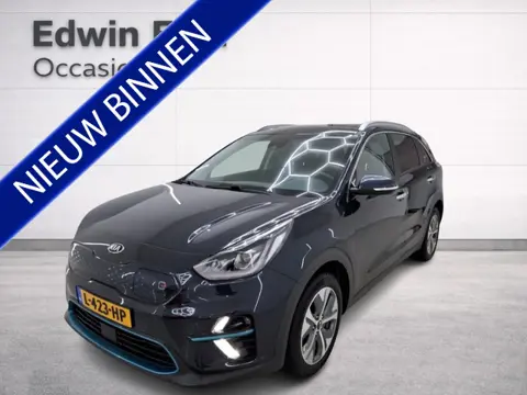 Kia e-Niro ExecutiveLine 64 kWh | Leder | Panorama | SOH 100% | Warmtepomp | Andriod Auto | Apple ca