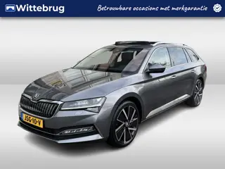 Škoda Superb Combi 1.4 TSI iV Laurin & Klement / AUTOMAAT/ PANO/ STUUR+STOEL VERWARM./ PARK.SENSOR.V