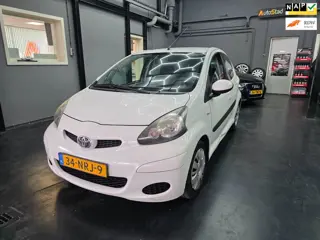 Toyota Aygo 1.0-12V Comfort NAP!!! AIrco!! 5 deuren!!