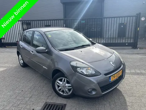Renault Clio 1.5 dCi Navigatie|Cruise|Airco (bj 2012)