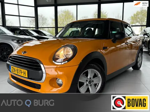 Mini Mini 1.2 One Chili | Automaat | PDC | Bluetooth | Goed Onderhouden |