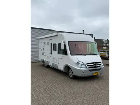 Bavaria I743XLG / Mercedes / Lage KM Stand / Camper / Inruil en Financiering Mog.