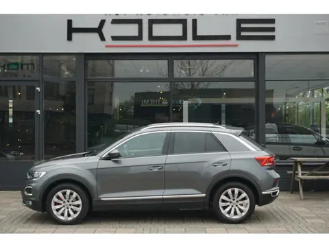 Volkswagen T-Roc 1.5 TSI Sport | LED | ACC | Camera