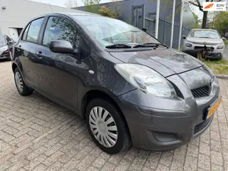 Toyota Yaris 1.0 VVTi Acces 5 deurs,l airco, elec pakket apk t/m 11-2026, 161.000 km dealer onderhou