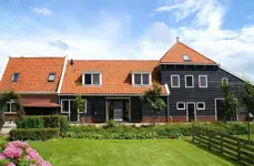 Woning aan de Overleek te Monnickendam