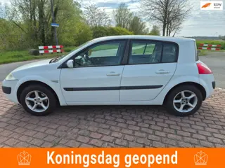 Renault Mégane 1.6-16V Expression Basis