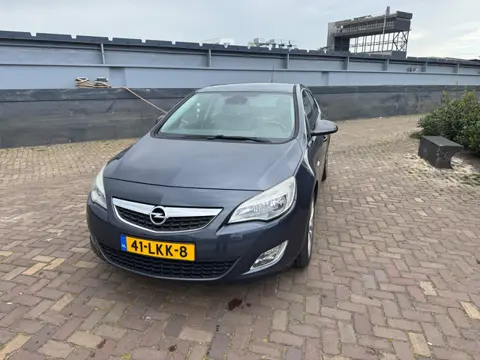 Opel Astra 1.6 Cosmo