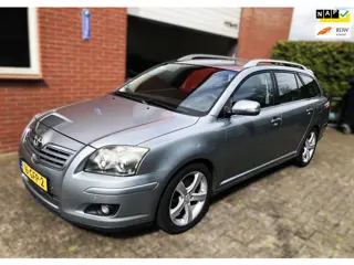 Toyota Avensis Wagon 1.8 VVTi/NAVI/TREKHAAK/PDC/TOPSTAAT!