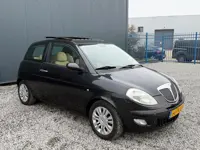 Lancia Ypsilon 1.4-16V Platino AUTOMAAT!CRUISE!PANO!CLIMA!KOOPJE!