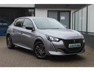 Peugeot 208 1.2 100pk Automaat Allure pack Navi, Camera, Cruise, DAB, Pdc, Led, Black Pack.