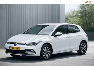 Volkswagen GOLF 1.4 eHybrid Plug-In DSG / StuurwVerw / CarPlay / Elekstoelen
