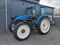 New Holland TS 100