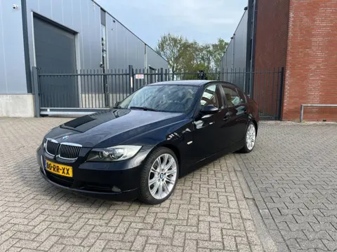 BMW 3-serie 320i Dynamic Executive
