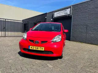 Toyota Aygo 1.0-12V + Airbags Elek. Pakket CV Stbkr. 5drs APK NAP.