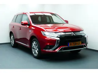 Mitsubishi Outlander 2.4 PHEV Adap Cruise, Camera, Half Leer/Alcantara, StoelVerw, 18"LMV, Haak 1500