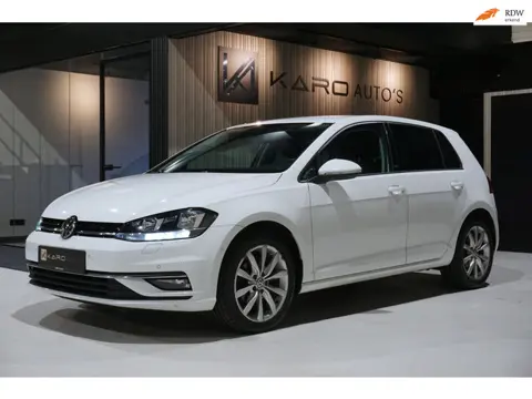 Volkswagen Golf 1.0 TSI Highl. Carplay ACC Clima Stoelv PDC