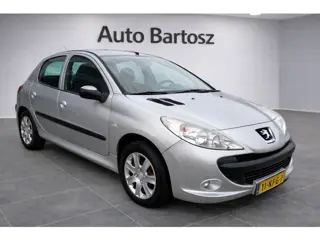 Peugeot 206 + | NAP | 1e eigenaar | Nieuwe distributieriem | Zuinig | Regensensor