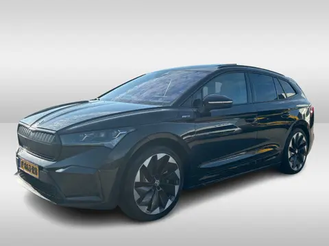 Škoda Enyaq iV 80 Sportline / Full option! / Trekhaak / Panoramadak / 360Camera / Head-up / Leder&Al