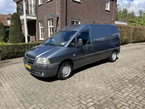 Peugeot Expert 230L 2.0 HDI Avant. (bj 2005)