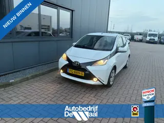Toyota Aygo 1.0 VVT-i X-Play 5-drs. NAVI/CAMERA/AIRCO/LIMITER