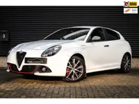 Alfa Romeo Giulietta 1.750 Turbo Veloce | Clima | Cruise | Navi | Xenon | Sportstoelen | Leder/Alcan