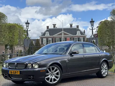 Jaguar XJ 4.2 V8 PORTFOLIO LWB | NL-AUTO! | UNIEKE STAAT!
