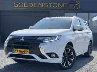 Mitsubishi Outlander 2.0 PHEV instyle+ Camera 360°,Pano,Trekhaak,Dealer Onderhouden,Keyless,Leder,St