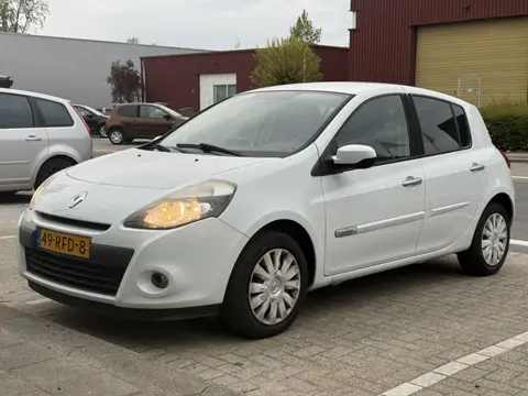 Renault Clio 1.5 dCi 88PK Parisienne Navi GPS Airco Cruise