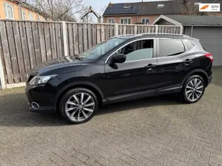 Nissan Qashqai 1.6 Tekna leder stoelverwarming navi trekhaak