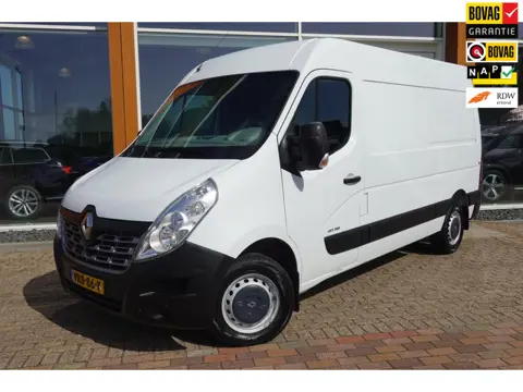 Renault Master T33 2.3 dCi L2H2