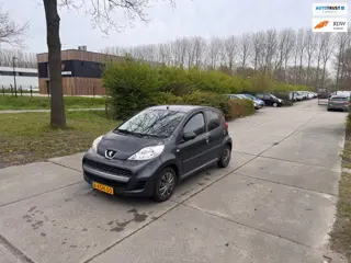 Peugeot 107 1.0-12V Urban Move Airco.Airco