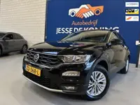 Volkswagen T-Roc 1.5 TSI Style automaat / camera/navigatie/trekhaak/cruise/climate/ bj.2019 / NAP 13