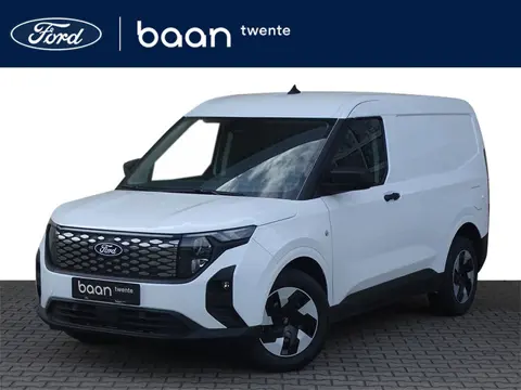 Ford E-Transit Courier Trend 44 kWh | Voorraad | Trekhaak | Camera | Laadvloerbescherming | Cruise C