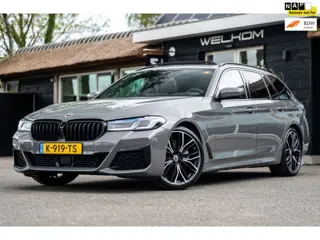 BMW 5-serie Touring 520d High Executive M-Pakket I Pano I Trekhaak I Laser I