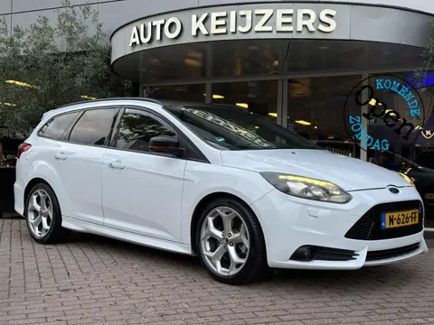 Ford Focus Wagon 2.0 EcoBoost ST-2 Recaro Stoelverw. Cruise Clima Keyless 18''LM 250 PK!