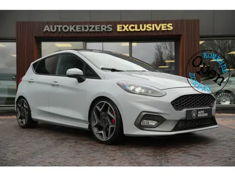 Ford Fiesta 1.5 EcoBoost ST-3 Panoramadak Bang & Olufsen Dodehoek LED Stuurverw.