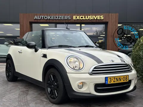 Mini Mini Cabrio 1.6 Cooper Chili Parkeersensoren achter Mistlampen Airco 16"L.M.
