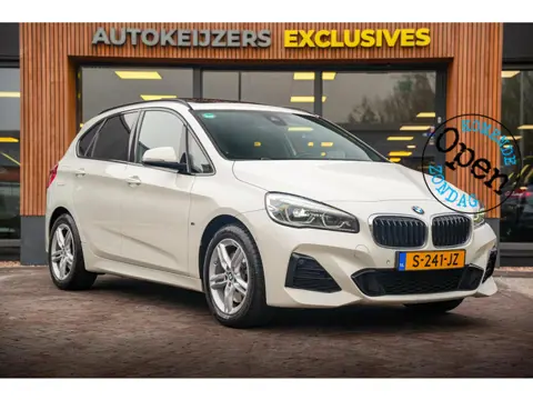 BMW 2-serie Active Tourer 225xe iPerformance High Executive M Pakket Camera Pano HUD Clima Cruise Le