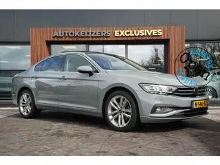 Volkswagen Passat 1.5 TSI Business Automaat Pano Dak trekhaak