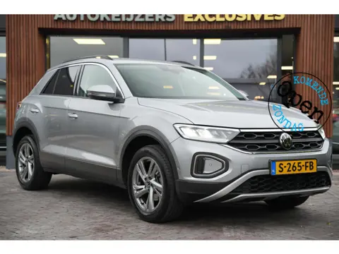 Volkswagen T-Roc 1.0 TSI Life Adaptive Cruise Virtual Dashb. Camera PDC Airco Trekhaak