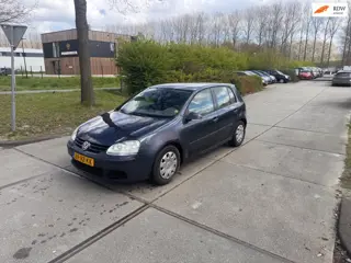 Volkswagen Golf 1.6 FSI Turijn